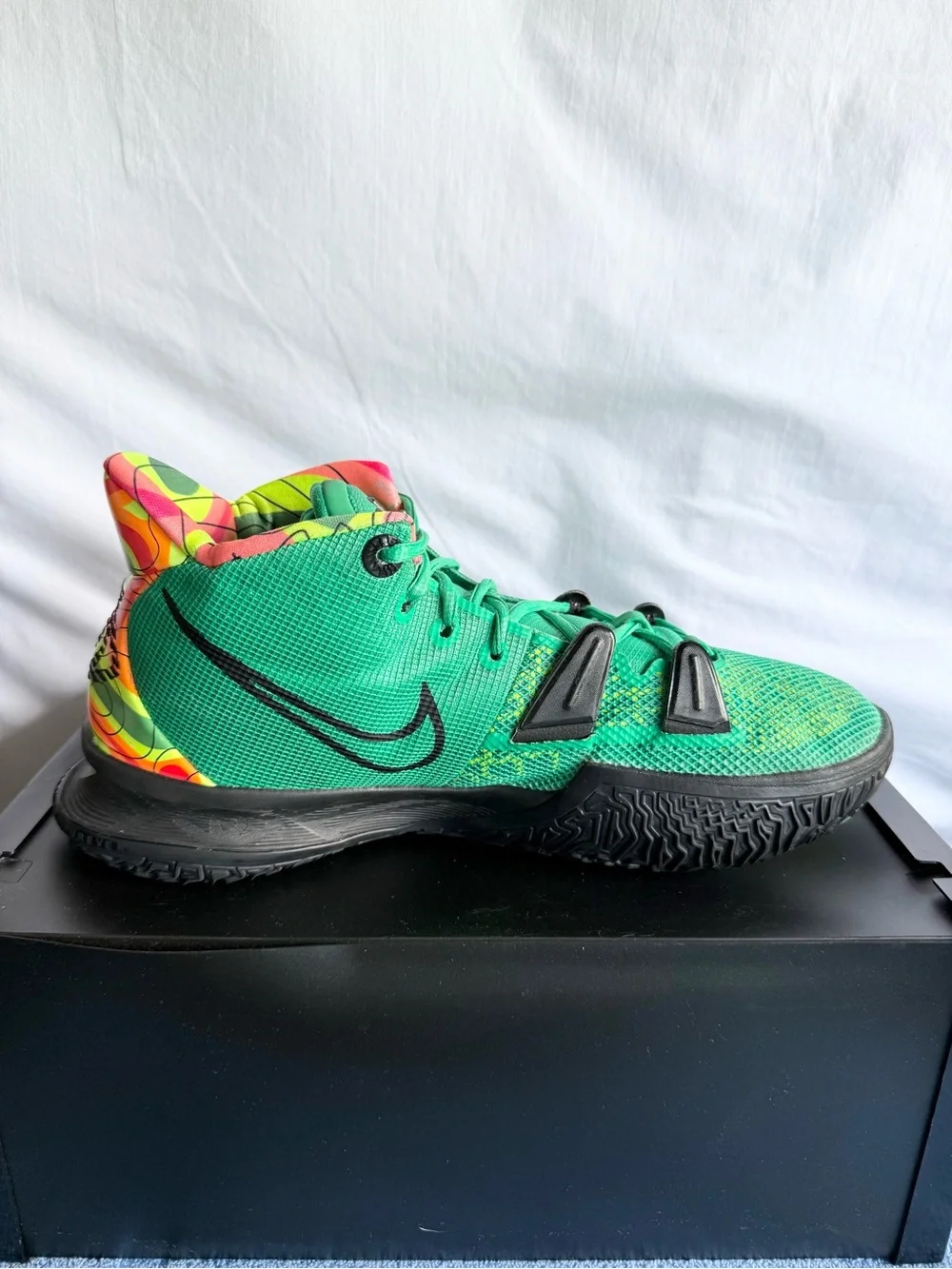 Nike authentic kyrie